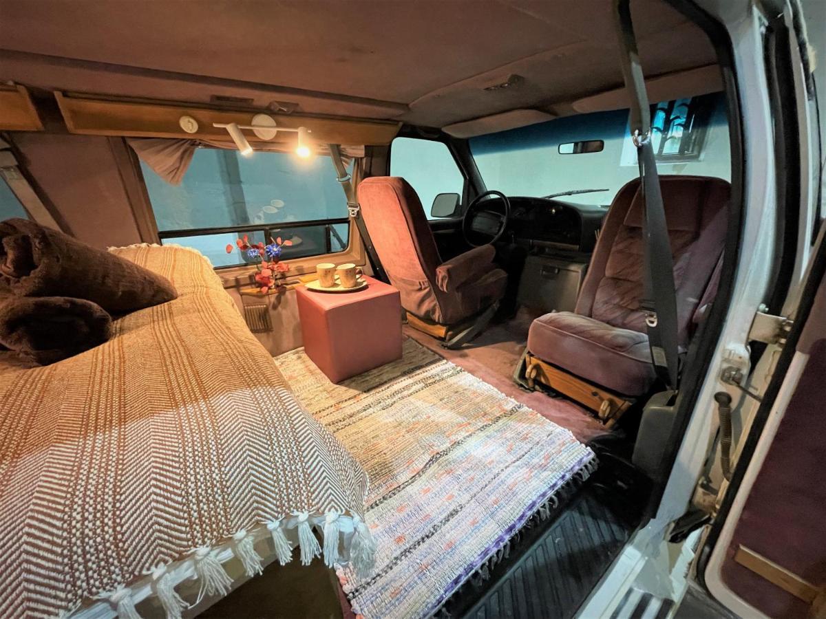 Urban Van Glamping Riga Buitenkant foto