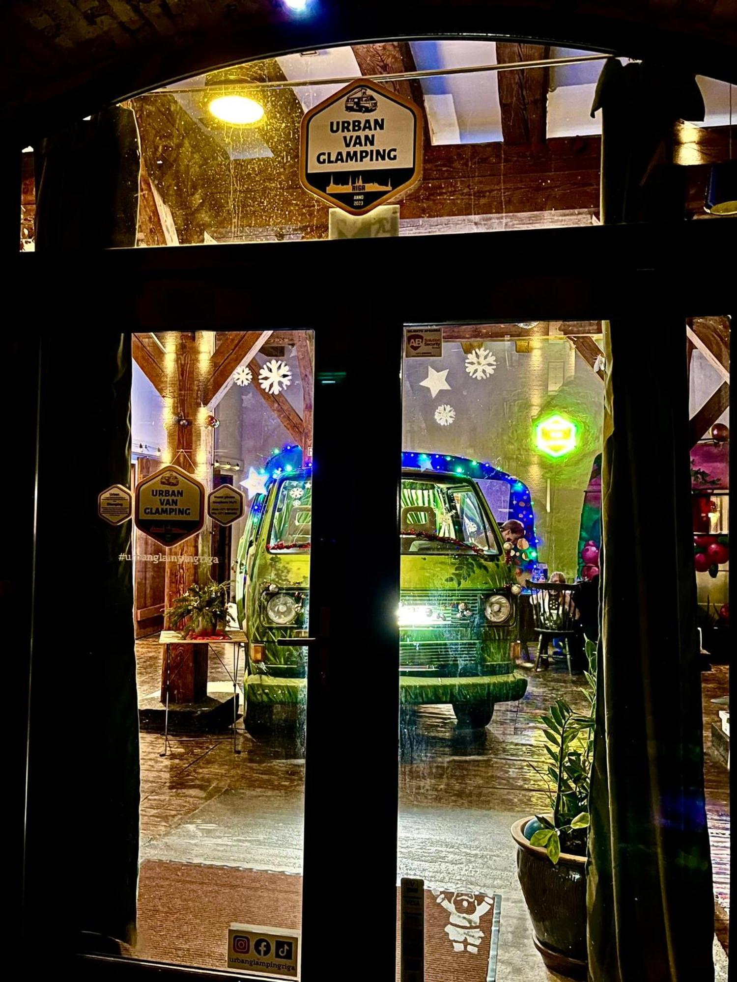Urban Van Glamping Riga Buitenkant foto