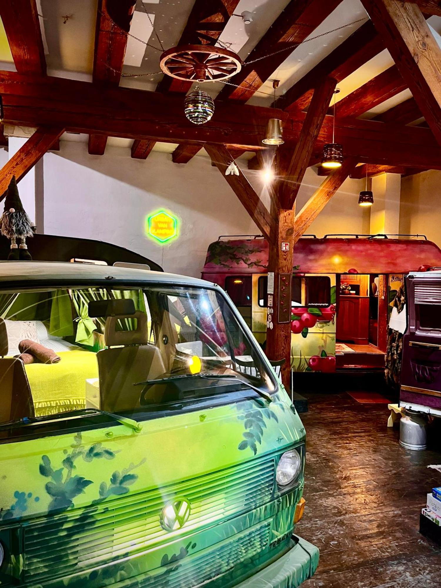 Urban Van Glamping Riga Buitenkant foto