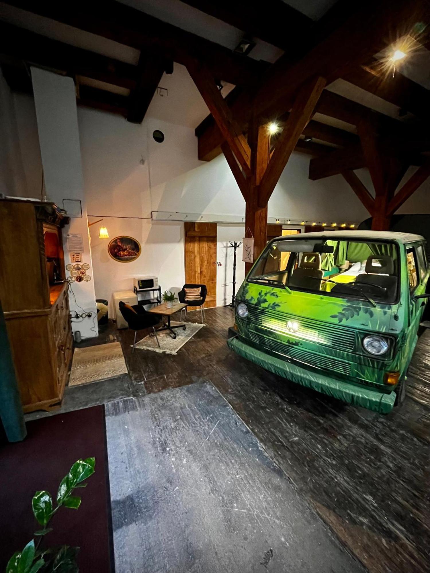 Urban Van Glamping Riga Buitenkant foto