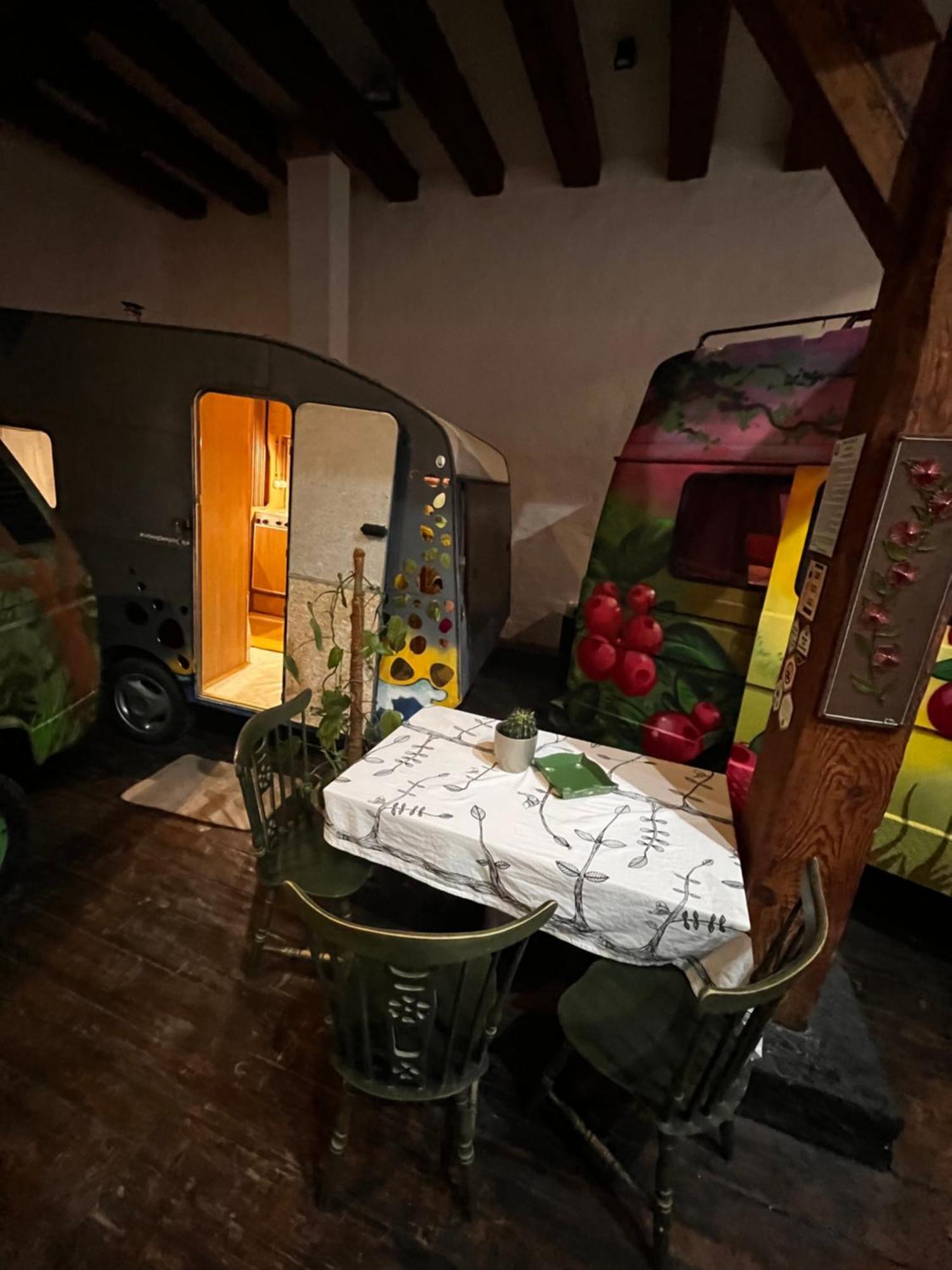 Urban Van Glamping Riga Buitenkant foto