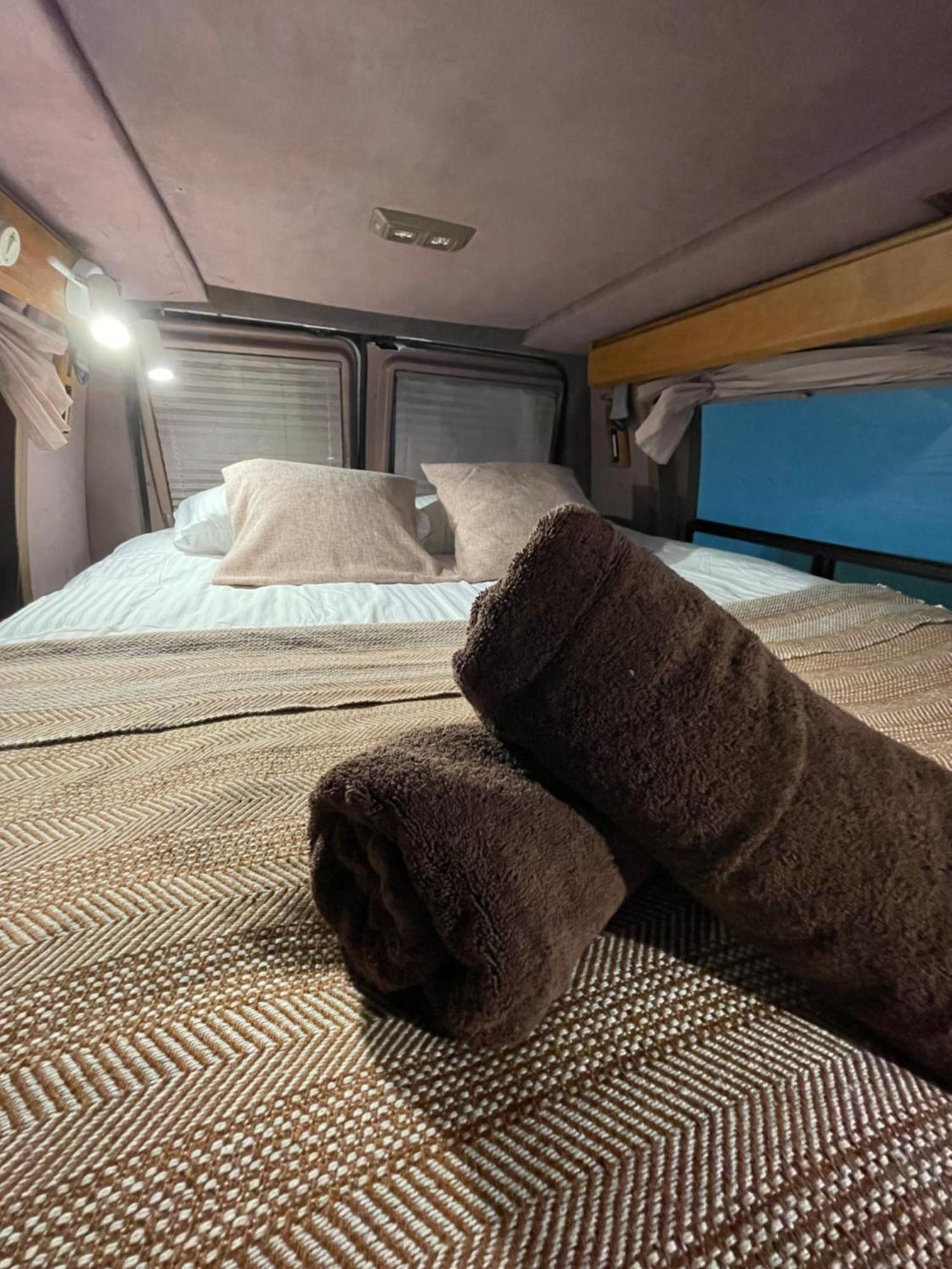 Urban Van Glamping Riga Buitenkant foto